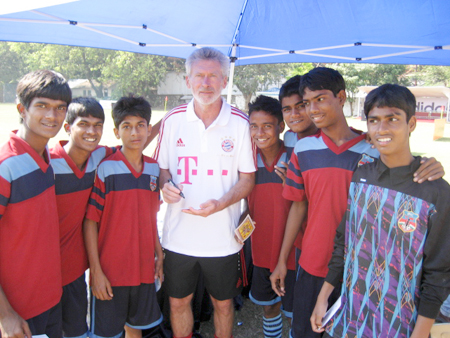 FC Kolkata meets FC Bayern Munich Gerd Müller