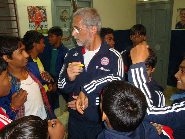 Gerd Müller im  Ali SK Projekt 2009